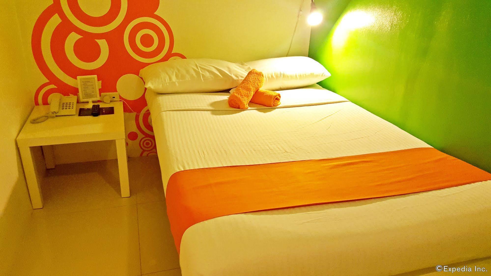Islands Stay Hotel - Puerto Princesa Екстер'єр фото