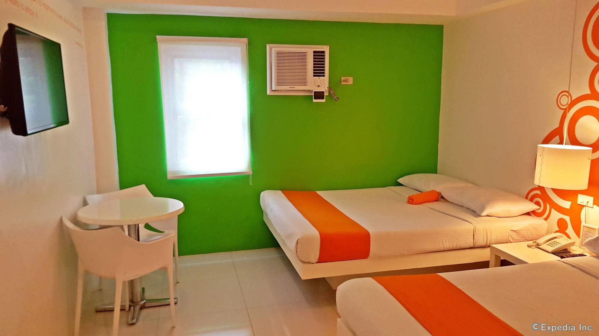 Islands Stay Hotel - Puerto Princesa Екстер'єр фото