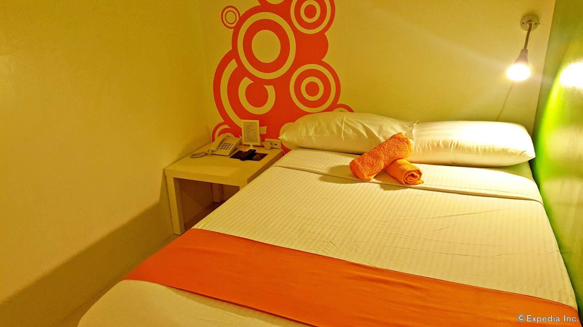 Islands Stay Hotel - Puerto Princesa Екстер'єр фото